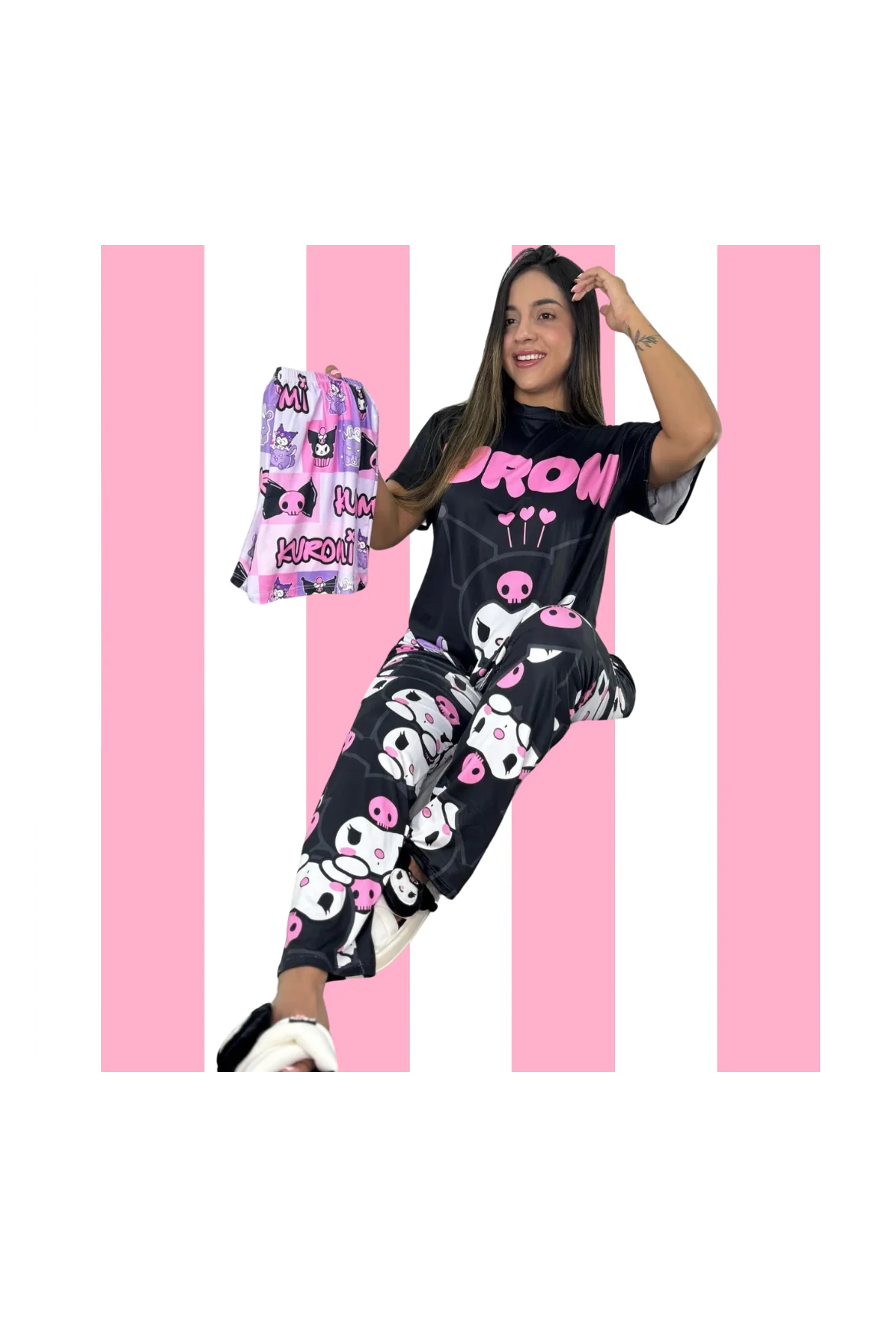 Pijama negra con detalles rosas estampada de anime y pantalon largo y corto